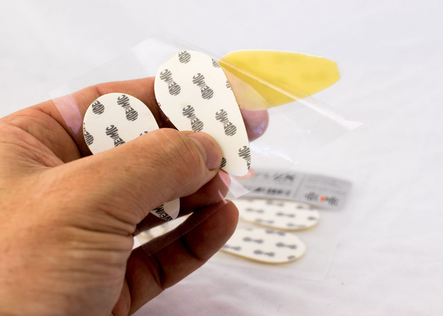 Hide-A-Mic 12 Skin friendly body pads for B_Flex